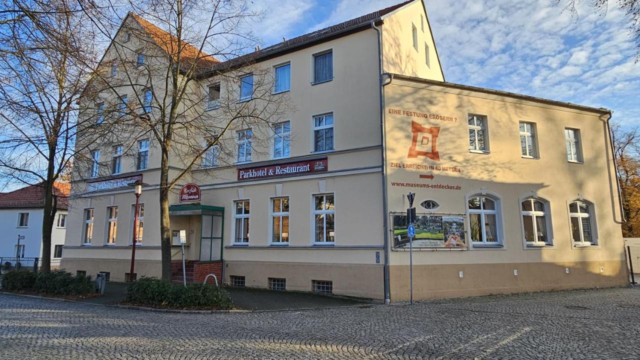 Parkhotel Senftenberg 1